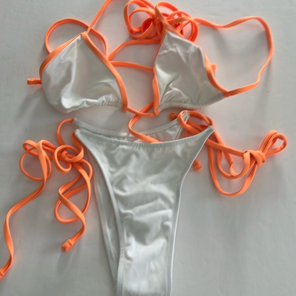 Frankie’s Bikinis